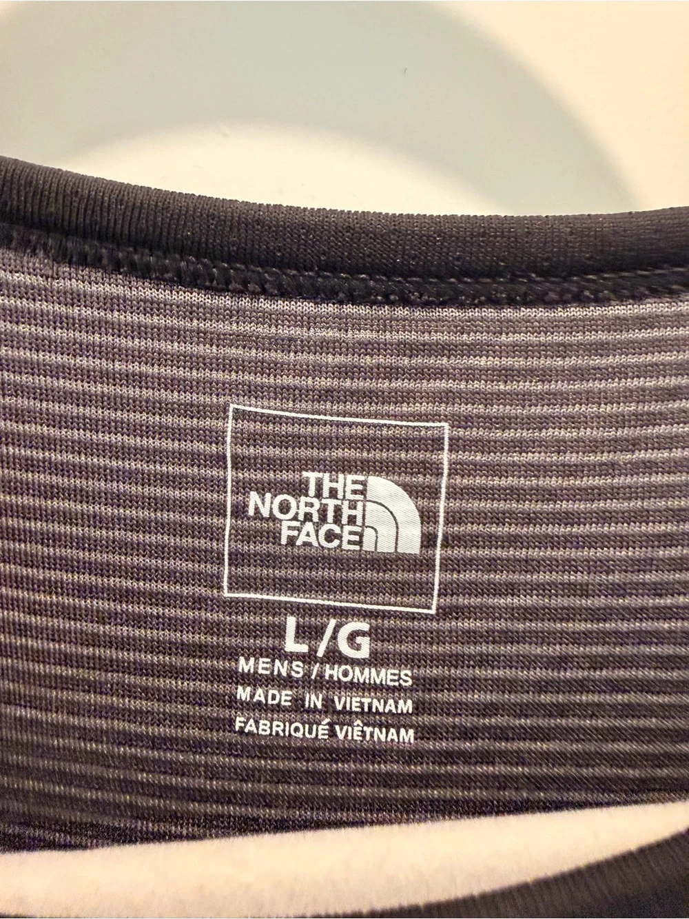 The North Face Men's FlashDry Long Sleeve Performance Raglan Athletic Top Sz L